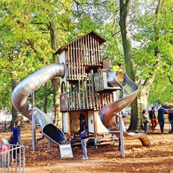 LONDON Coram's Fields playground outdoor Streichelzoo Spielplatz