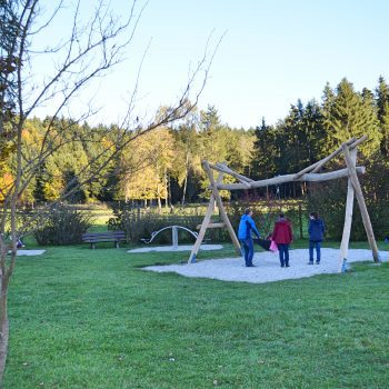 München Waldtierpark Aying, Familienausflug, Ausflug mit Kindern Bergtierpark, Spielplatz Rutsche