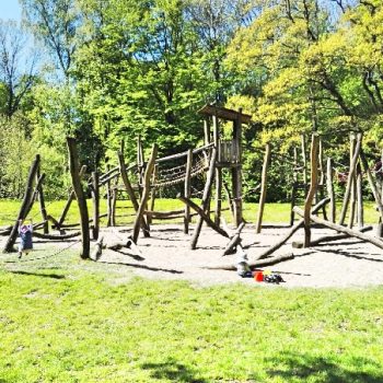 Spielplatz Stellinger Schweiz in Hamburg nahe Hagenbecks Tierpark, mit Seilbahn und Picknick Möglichkeiten